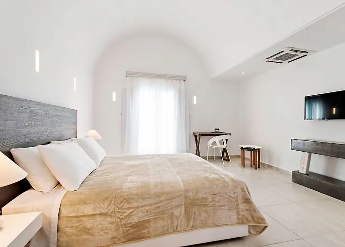 Cavo Bianco Boutique & Hotel 5*