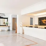 Отель Cavo Bianco Boutique &