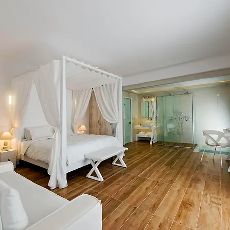 Hotel Cavo Bianco Boutique & 5*