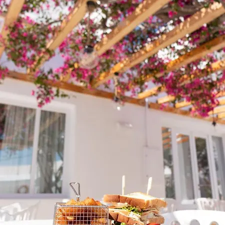 Cavo Bianco Boutique & Kamari (Santorini)