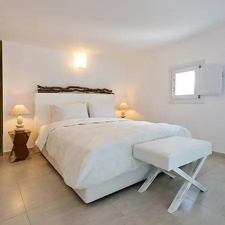 Cavo Bianco Boutique & 5* Kamari (Santorini)