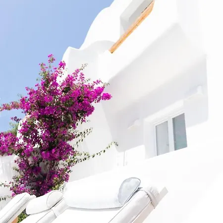 Cavo Bianco Boutique & Kamari (Santorini)