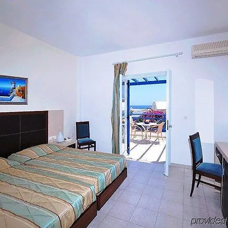 Hotel Cavo Bianco Boutique & 5*