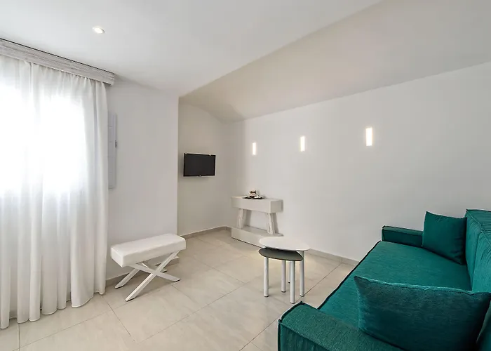 Cavo Bianco Boutique & Kamári