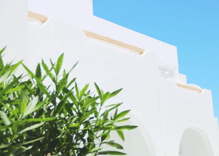 Cavo Bianco Boutique & מלון Kamári