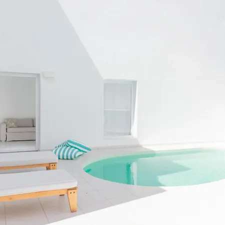 Отель Cavo Bianco Boutique & Камари